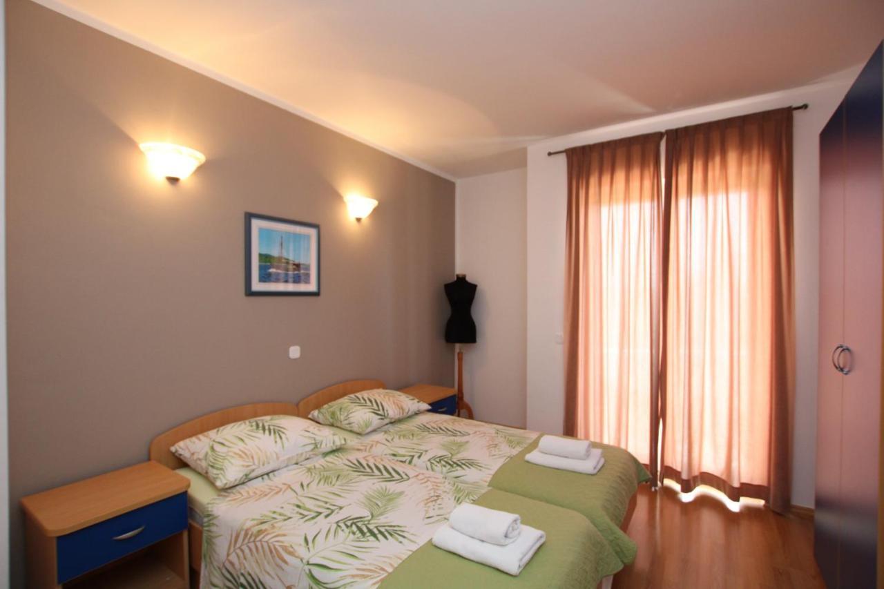 Apartments Markus Пореч Екстер'єр фото