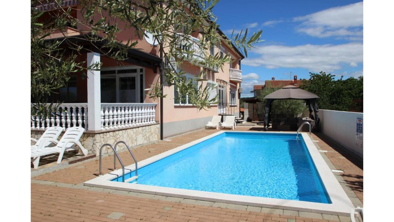 Apartments Markus Пореч Екстер'єр фото